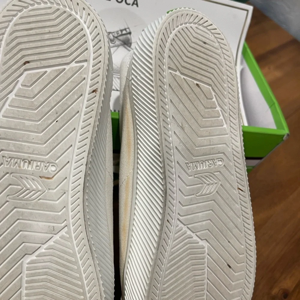 Cariuma OCA LOW OFF-WHITE CANVAS SNEAKER - Picture 6 of 7